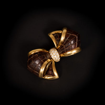 Strikbroche van goud, hout en diamant - #4