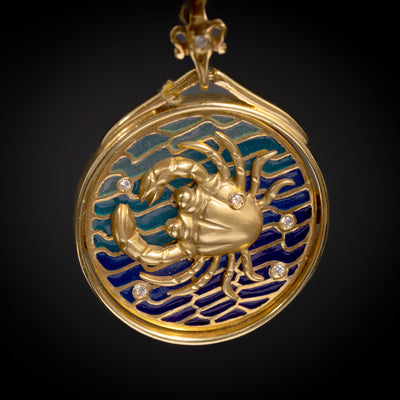 Vintage gouden hanger met email, sterrenbeeld Kreeft - #1