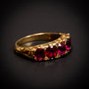 Antieke gouden rijring met robijn