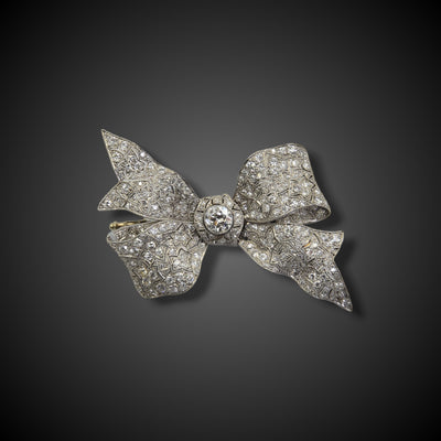Art Deco strikbroche in platina met diamant - #1