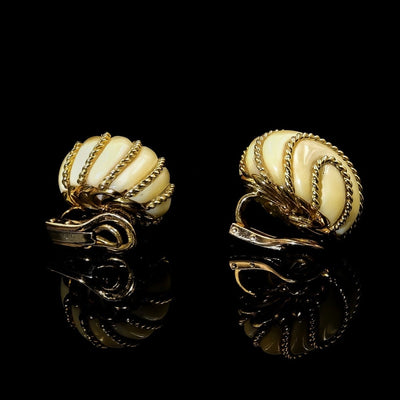 Vintage gouden oorbellen met wit koraal van FRED - #2