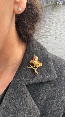 Gouden vogelbroche met robijn - #5