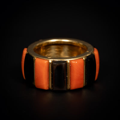 Vintage gold ring with onyx and coral - #1