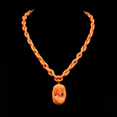 Antique coral necklace and pendant - #1