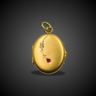 Gold medallion with ruby - #1