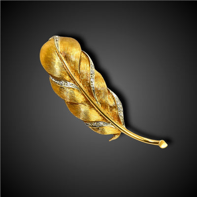Brooch in the shape of a feather - #1