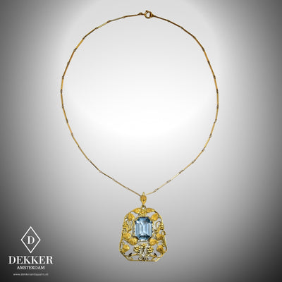 Gold pendant with floral and leaf motifs and aquamarine - #2